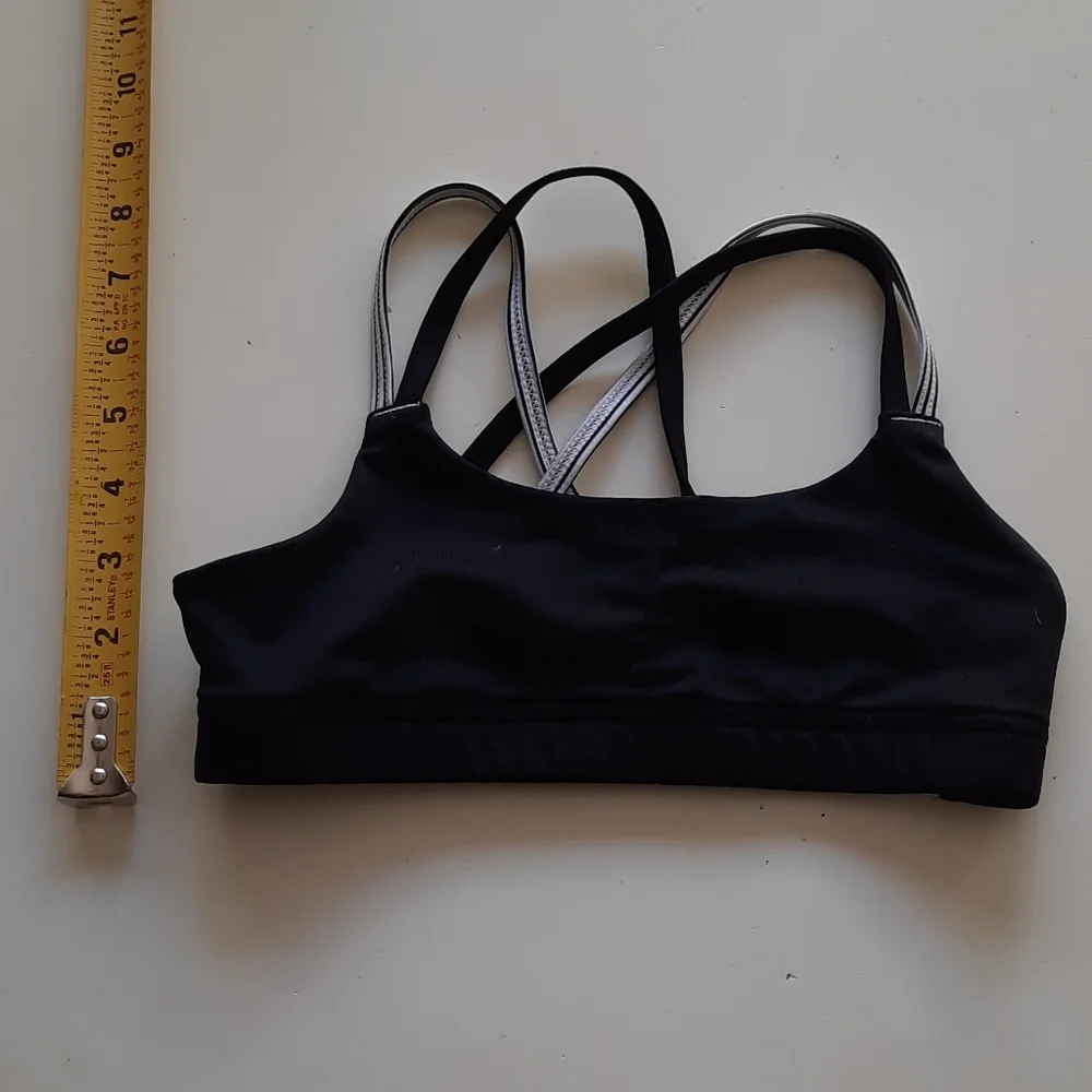 Champion medium 8 10 black white sports bra